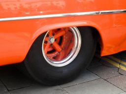 5-things-you-need-to-know-when-you-buy-second-hand-tires